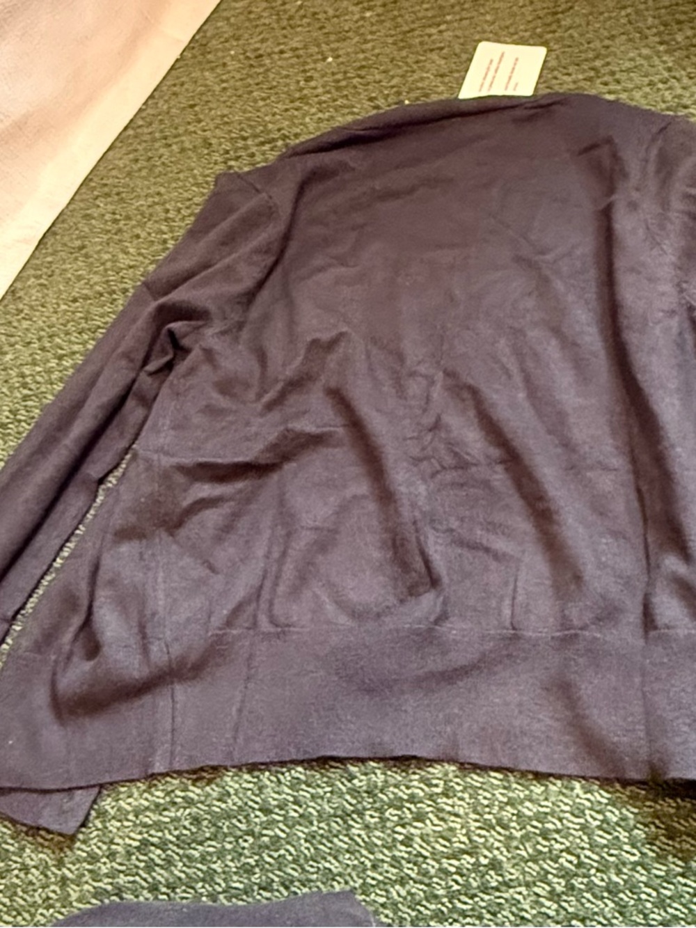 Ahlaray Women's Cropped Cardigan with buttons - Picture 6 of 8